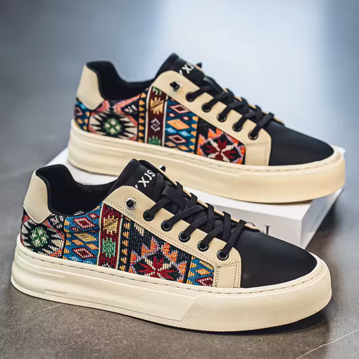 Marche avec du caractère - Baskets à motifs ethniques